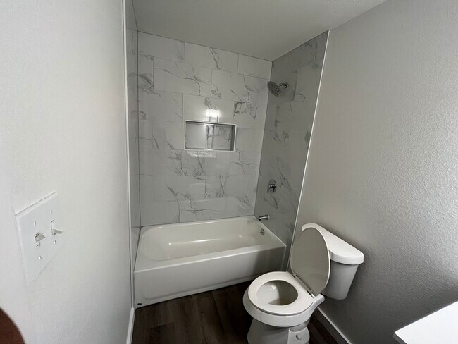 Foto del edificio - 3522 Kenilworth St
