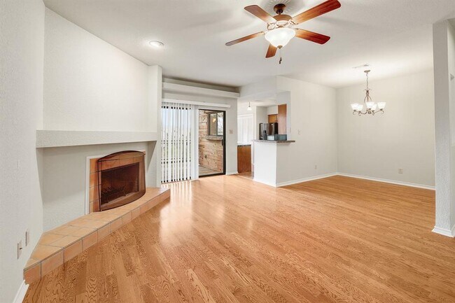 Foto del edificio - 8200 Neely Dr