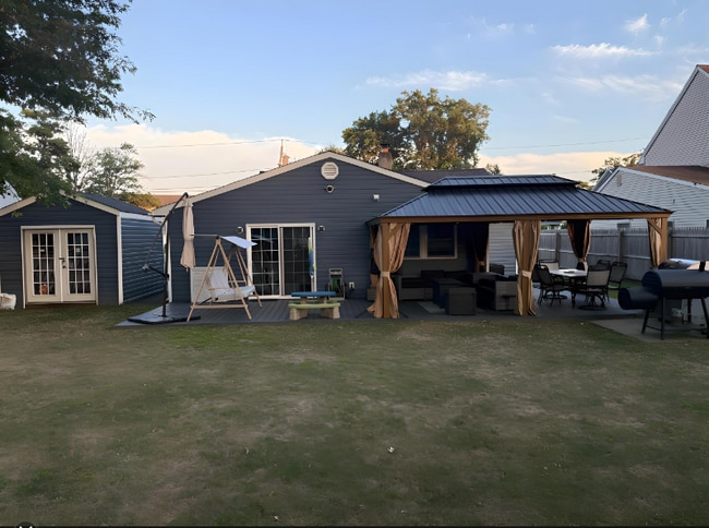 Building Photo - 37 Crescent Rd