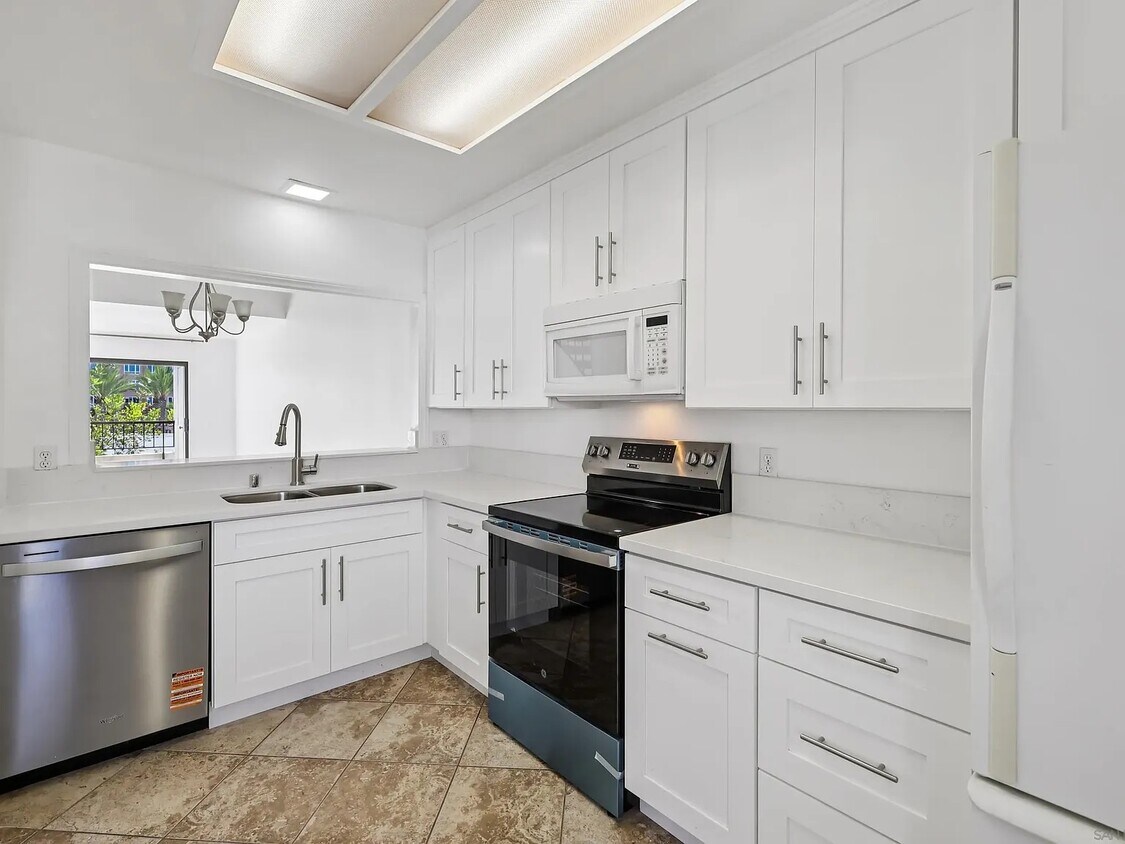 Foto principal - 3525 Lebon Dr