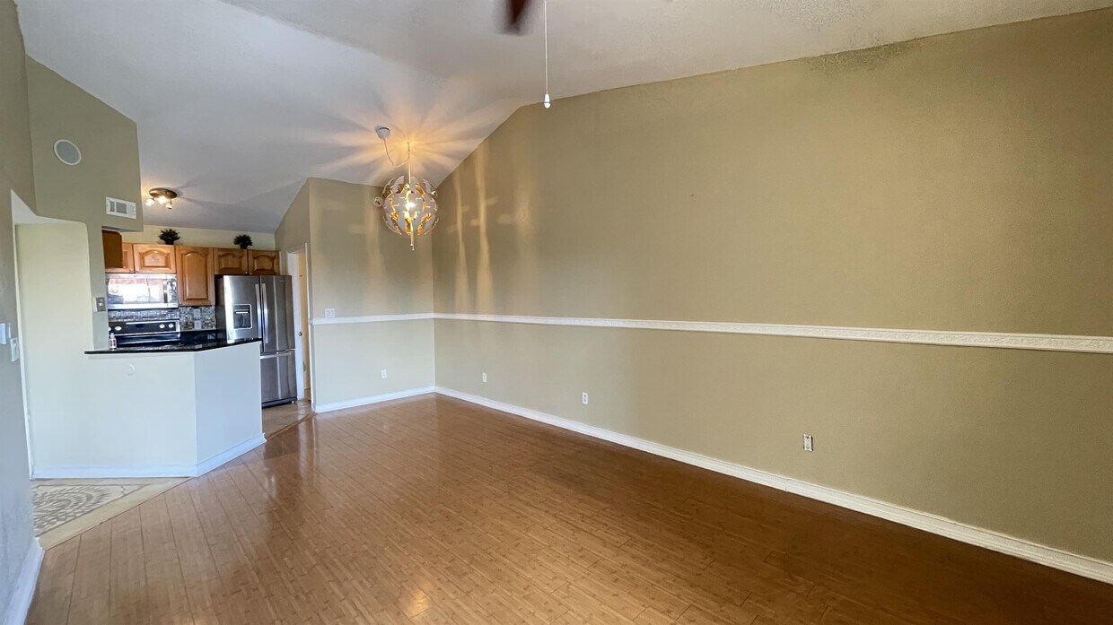 1964 Lake Atriums Cir Orlando Fl 32839 Townhouse For Rent In Orlando Fl Apartments Com