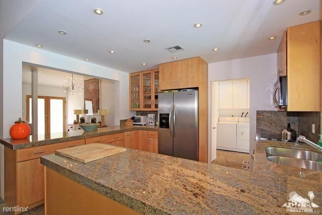Building Photo - 3 br, 2 bath House - 45675 Mountain View Ave