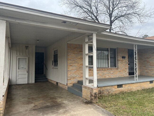 Foto del edificio - 1914 S Van Buren St