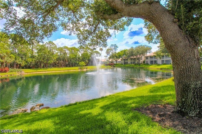 Foto del edificio - 5632 Whisperwood Blvd