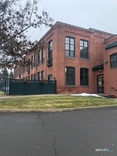 Building Photo - 1 Indian Neck Ave