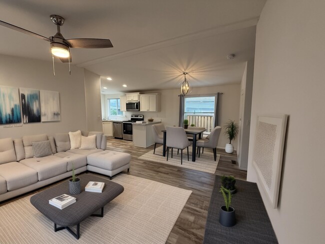 Foto del edificio - 165 Broadmore Ave NE