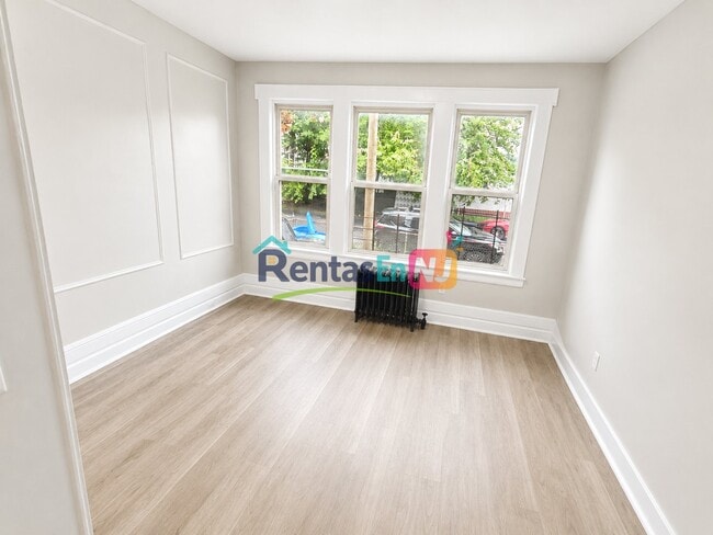 Building Photo - 81 Montgomery Ave