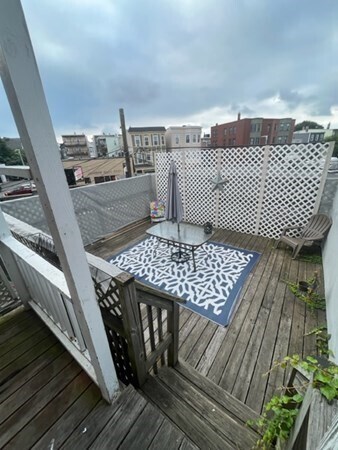 Foto del edificio - 797 Columbia Rd