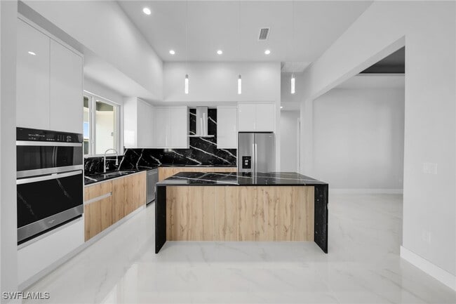 Building Photo - 1107 NW 40th Pl