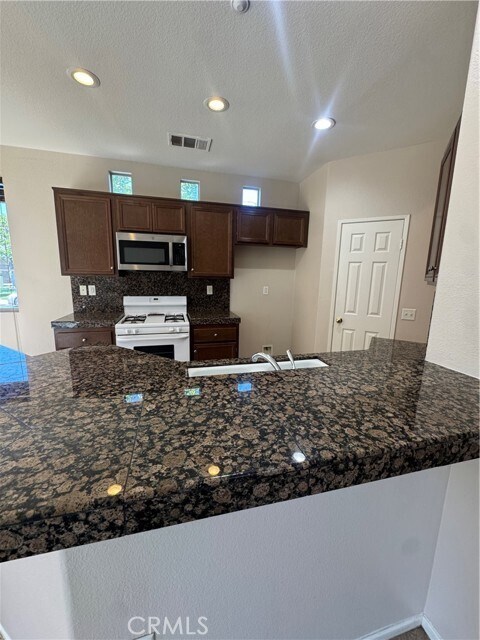 Foto del edificio - 4440 Watermoor Dr