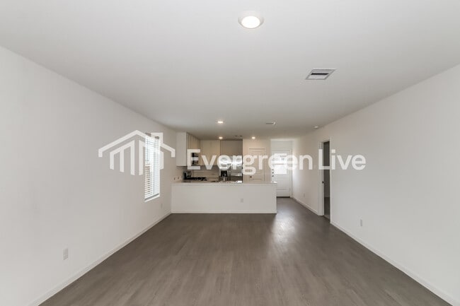 Building Photo - 5934 Patriot Sound Drive