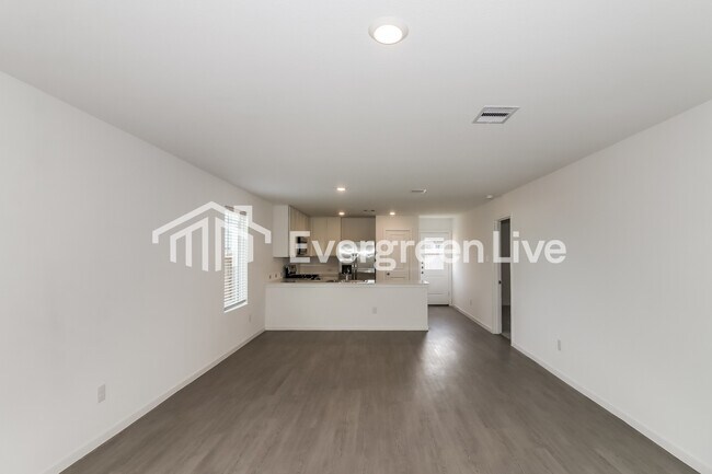 Foto del edificio - 5934 Patriot Sound Drive