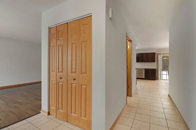 Foto del edificio - 1462 Glen Ellyn Rd