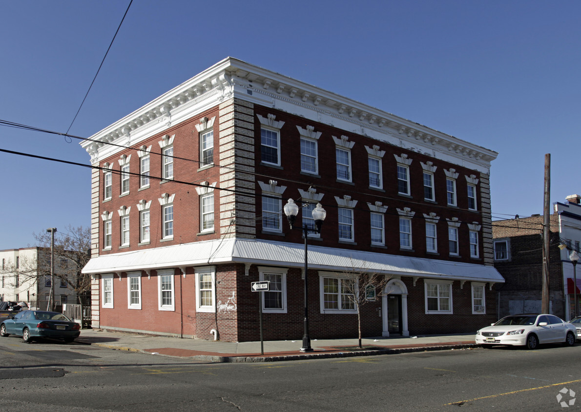 Primary Photo - New Brunswick Avenue Apartments