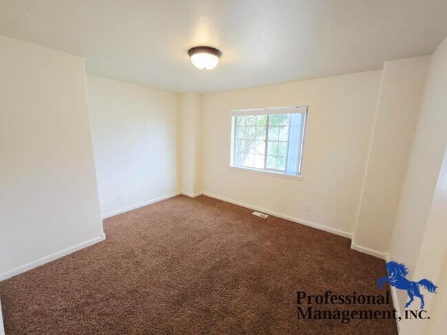 Foto del edificio - 5 bedroom in Billings MT 59105