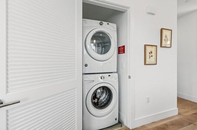 Foto del edificio - 1101 W El Camino Real