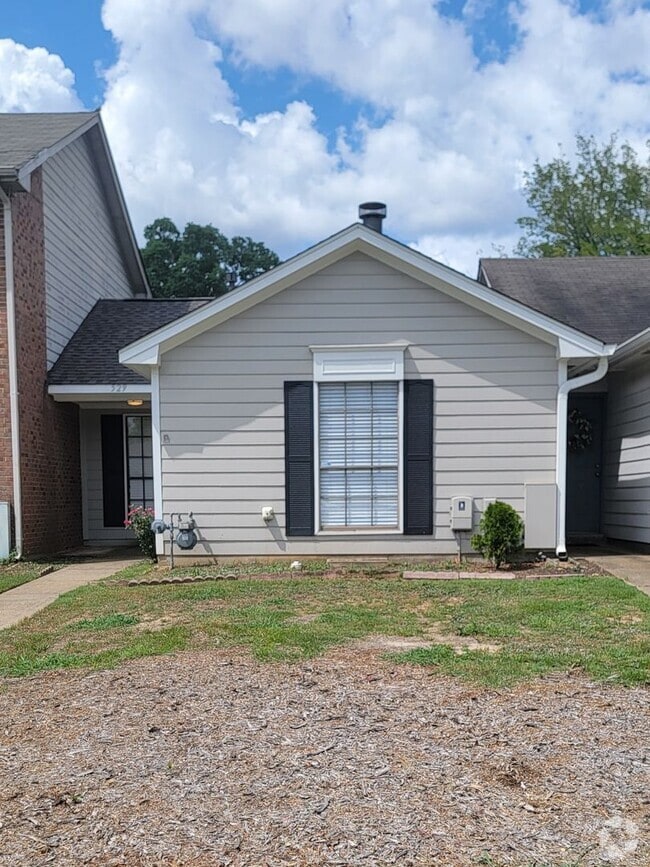 Building Photo - 529 Hollow Wood Rd