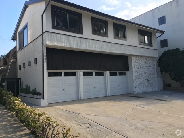 Building Photo - 1047 Lincoln
