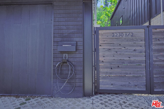 Building Photo - 2230 1/2 Glendale Blvd