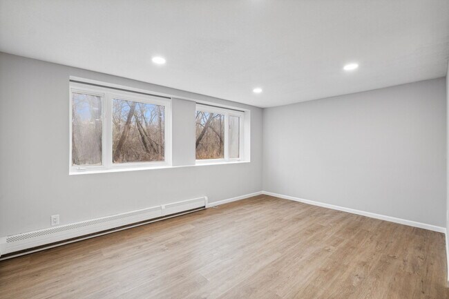 Foto del edificio - 1033 Bluff Ave E