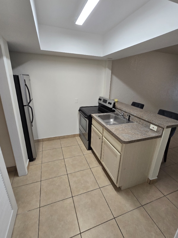 Photo - 8302 Bardmoor Blvd (Largo, FL) Apartment