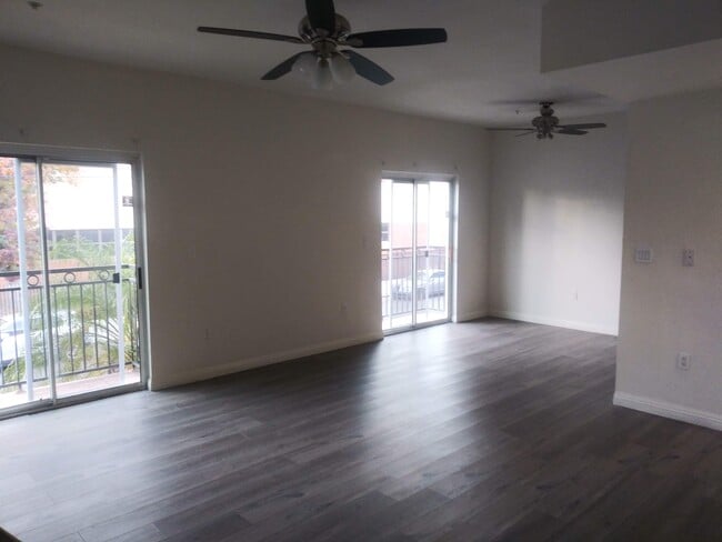 Living Area - 14655 Vanowen St