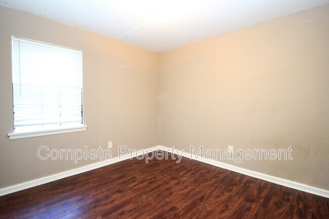 Foto del edificio - 8021 1st Ave S