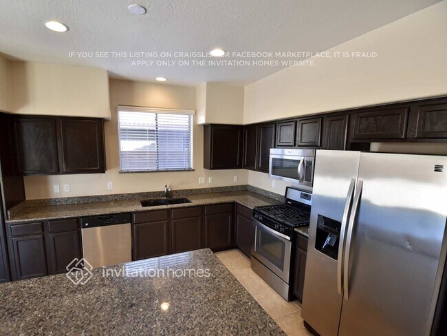 Building Photo - 3630 E Hyatt Ln