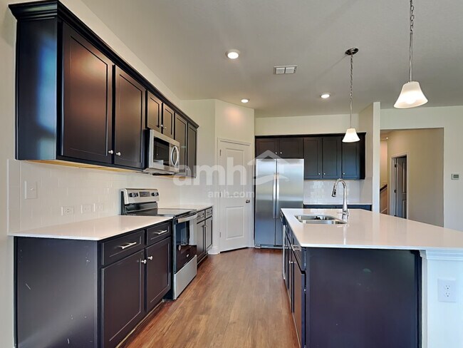 Building Photo - 27600 St Andrews Avenue