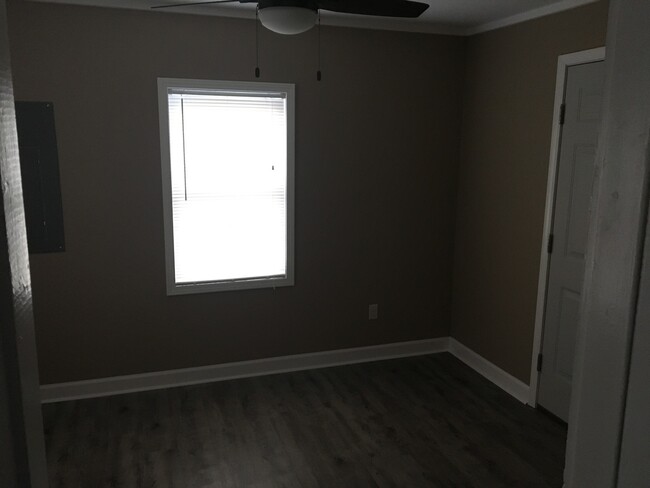 Foto del edificio - Nice 2bed/1bath on a quiet street