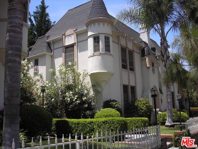 Primary Photo - 6538 W Olympic Blvd