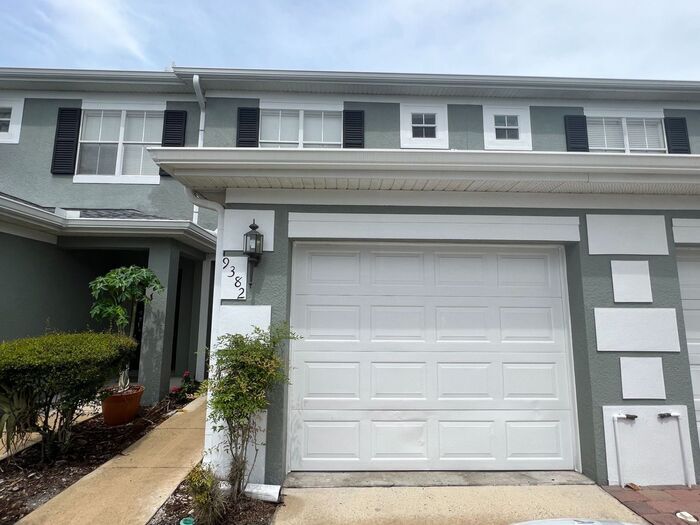 Foto principal - 9382 Flowering Cottonwood Rd