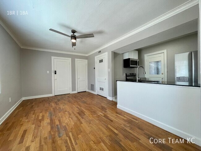 Foto del edificio - 1114 W 45th St