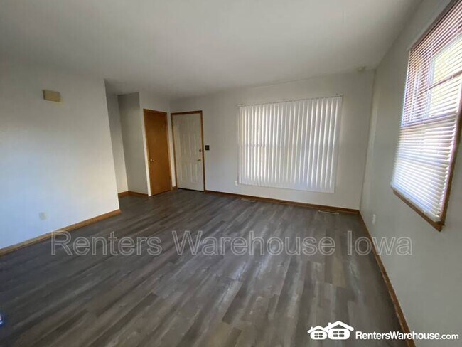 Foto del edificio - 4826 Valdez Dr