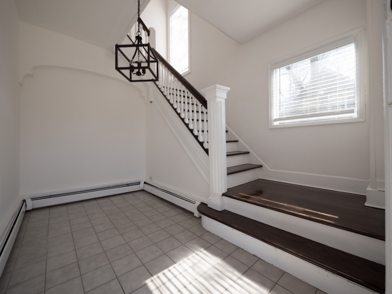 1A Main Unit Entryway - 96 Western Ave