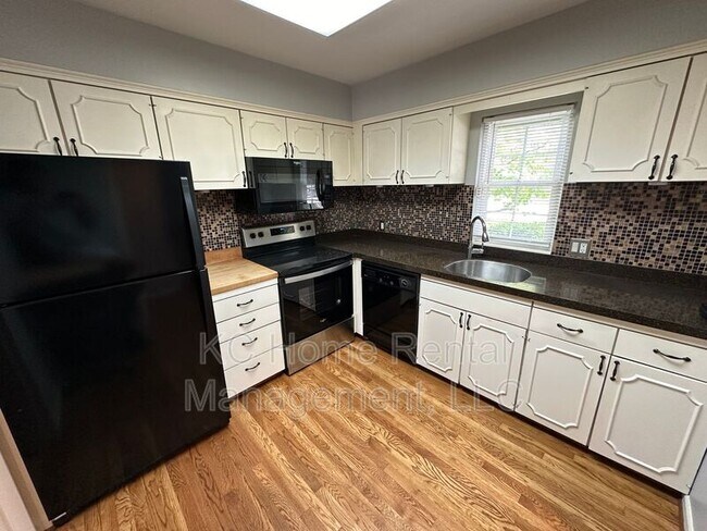Foto del edificio - 5197 W 75th St