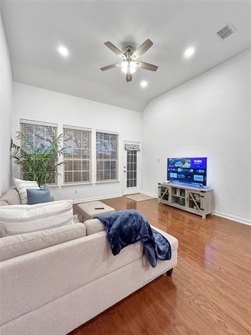 Foto del edificio - 4148 Woodland Tr