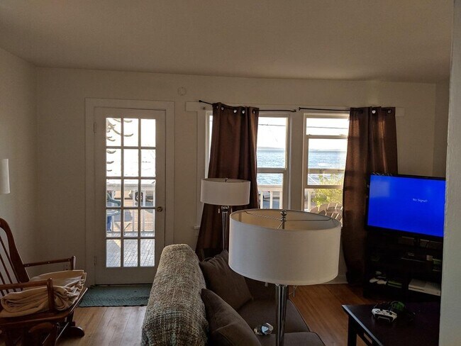 front room - 1768 Alki Ave SW