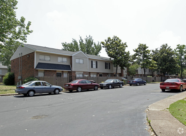 Shadowbrook Townhouses - Shadowbrook