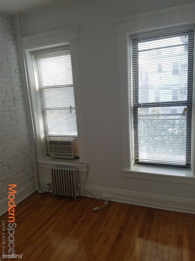 Building Photo - 2547 35th St