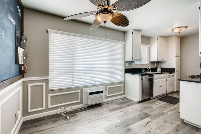 Building Photo - Move-in ready 2-Bed, 2-Bath Condo