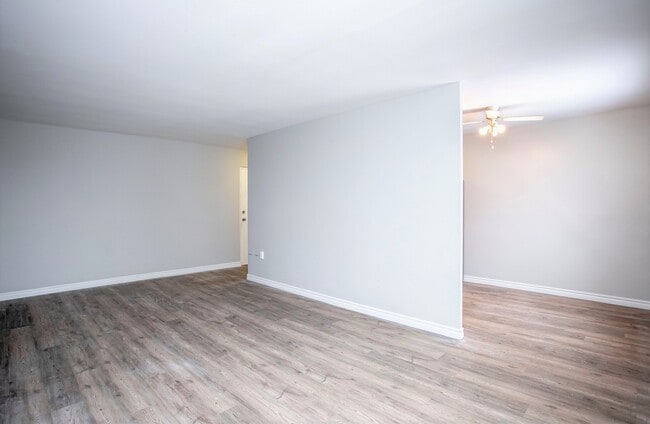 Building Photo - Kingsberry Towers Apartments