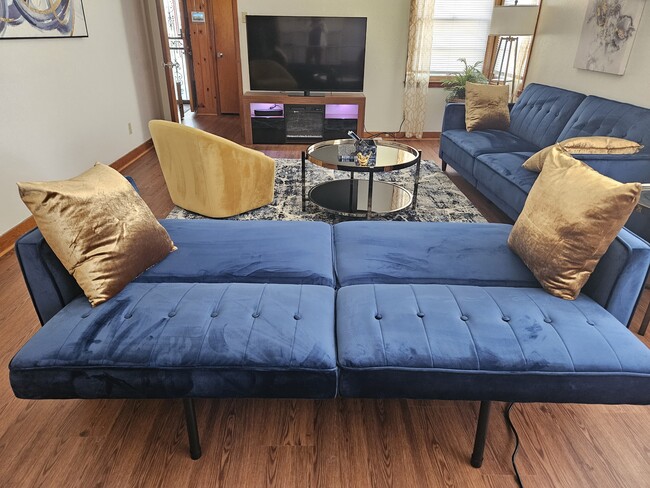 Foto del edificio - 1857 E Holmes Rd