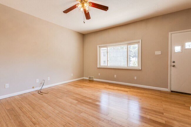 Foto del edificio - 224 Seward St