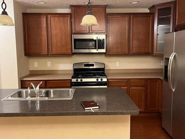 Building Photo - 15600 60th Ave N