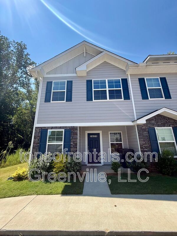 Building Photo - 121 Pendleton Place Way