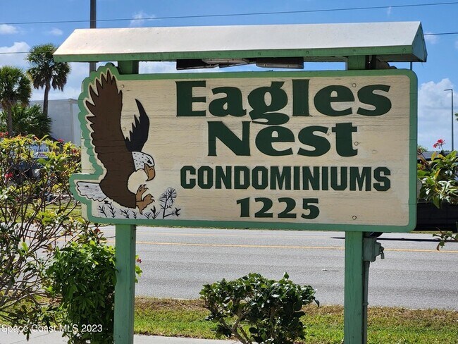 Foto del edificio - 1225 N Wickham Rd