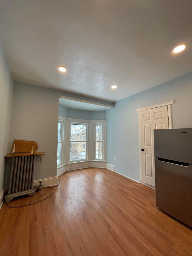 86 Maplewood Ave, Pittsfield, MA 01201 Apartments in Pittsfield, MA