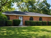 1613 Topanga Dr