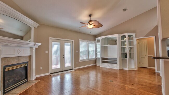 Building Photo - 5501 Caddo Dr